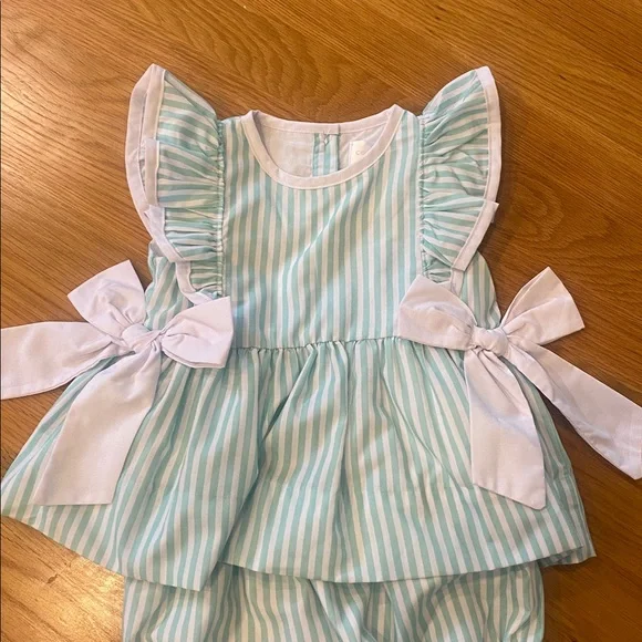 Cecil and Lou 2 piece set - Picture 2 of 5